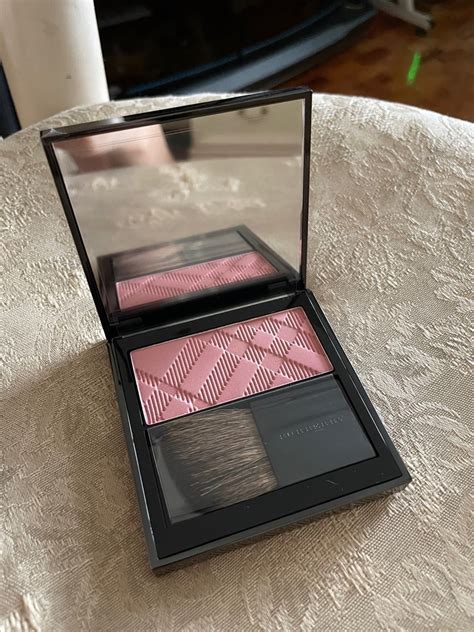 burberry cameo blush 02|Light Glow – Cameo Blush No.02 in Cameo Blush 02.